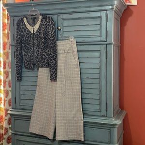 Sleek Blk and gold trousers